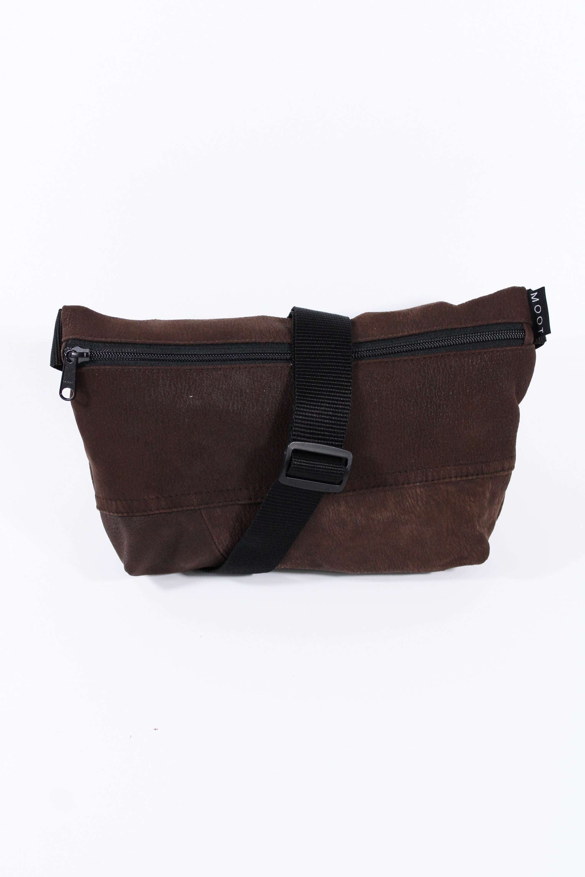 Die Schultertasche (Wildleder)
