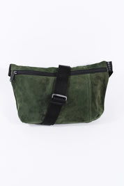 Die Schultertasche (Wildleder)