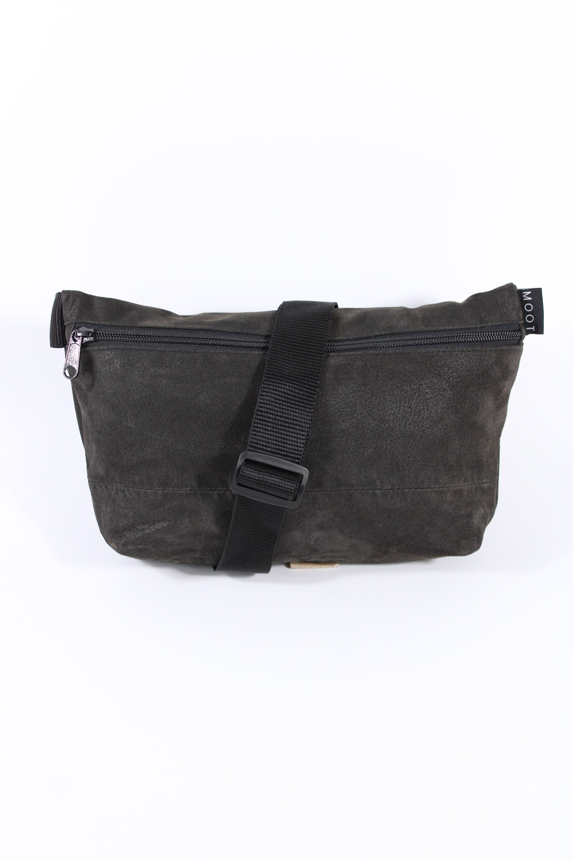 Die Schultertasche (Wildleder)