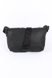 Die Schultertasche (Wildleder)