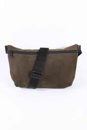 Die Schultertasche (Wildleder)