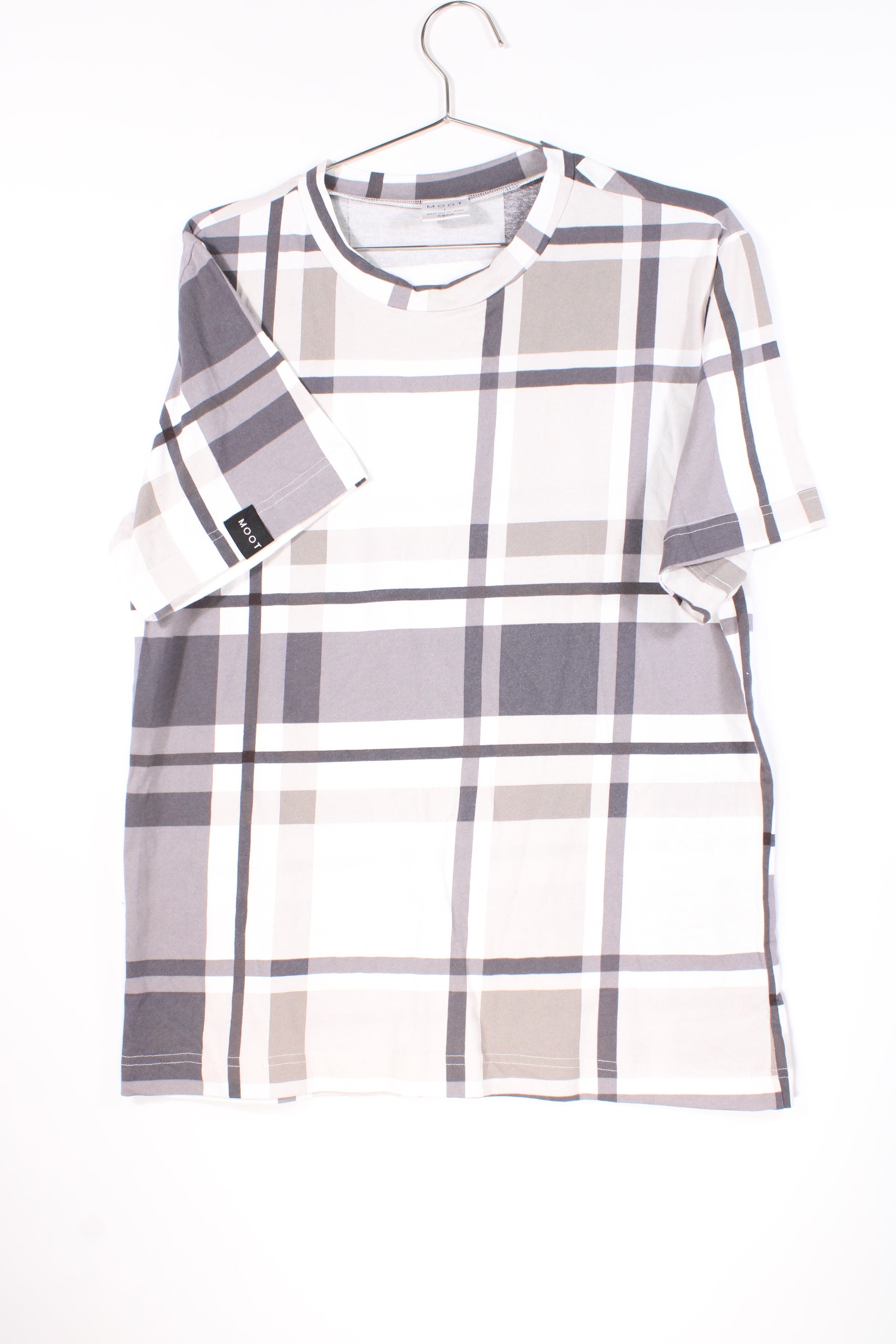 Das T-Shirt in L - Regular