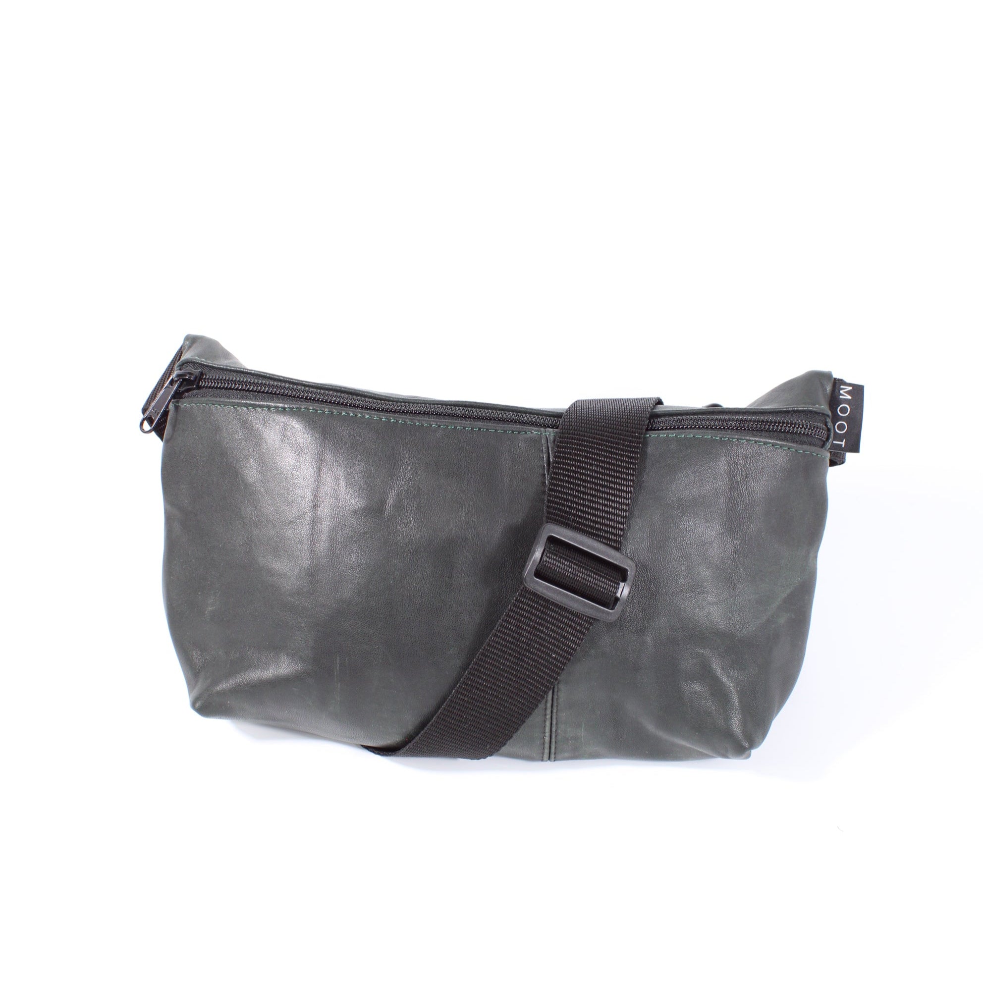 Die Schultertasche