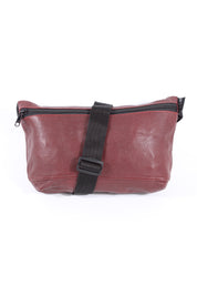 Die Schultertasche