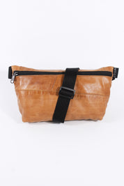 Die Schultertasche