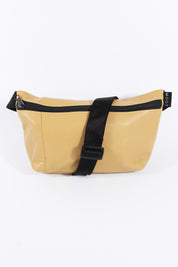 Die Schultertasche