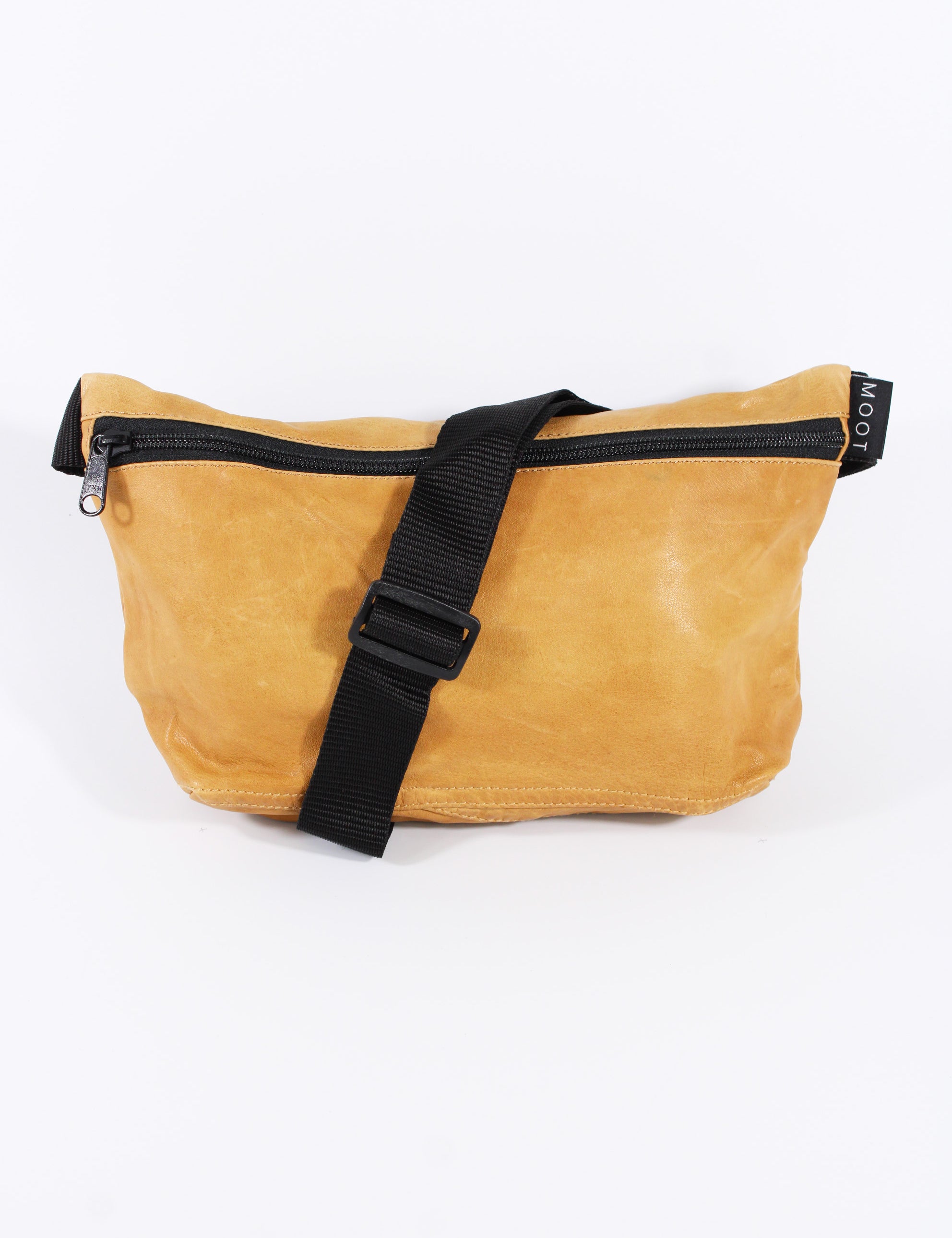 Die Schultertasche