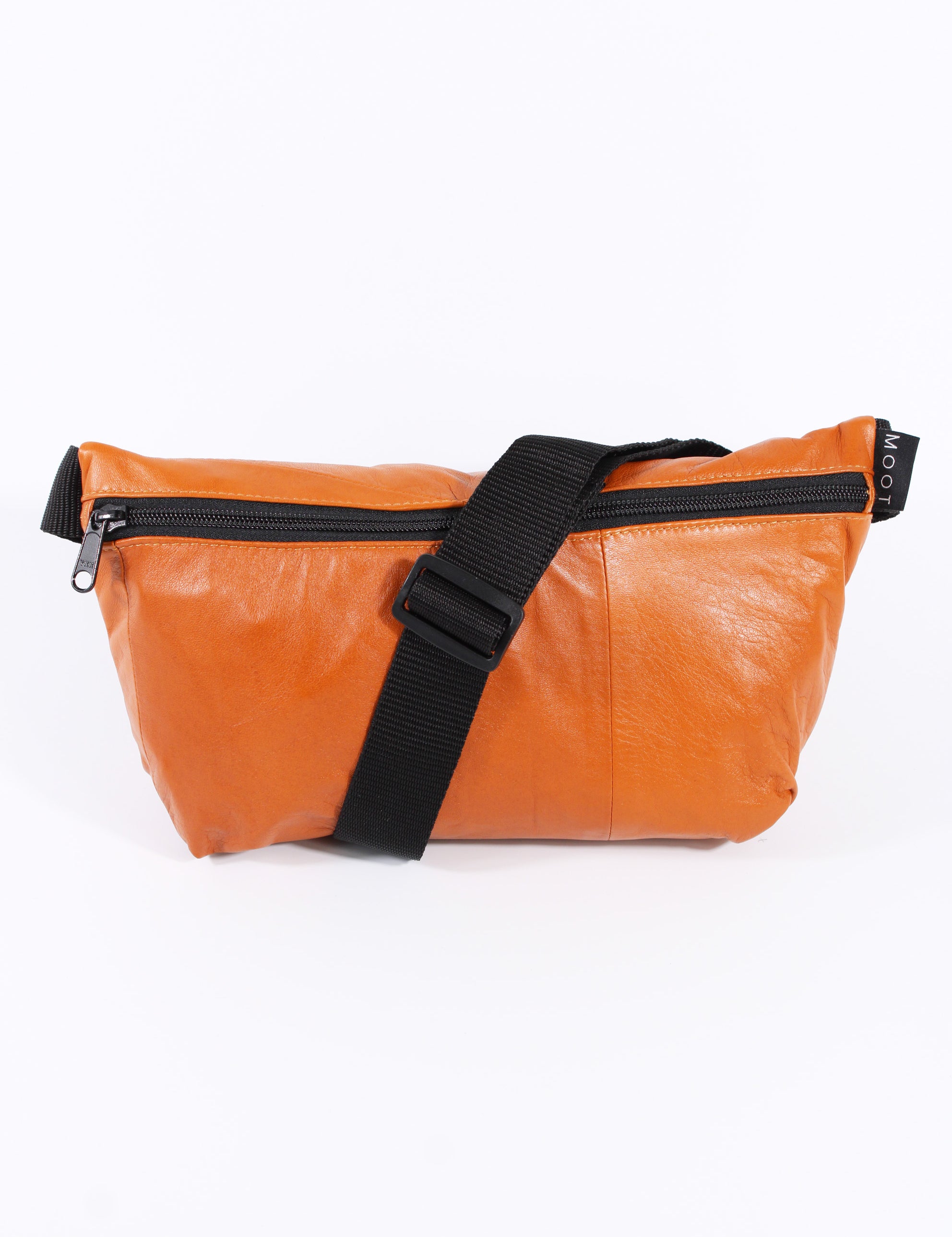 Die Schultertasche