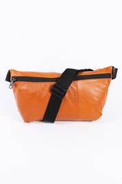 Die Schultertasche
