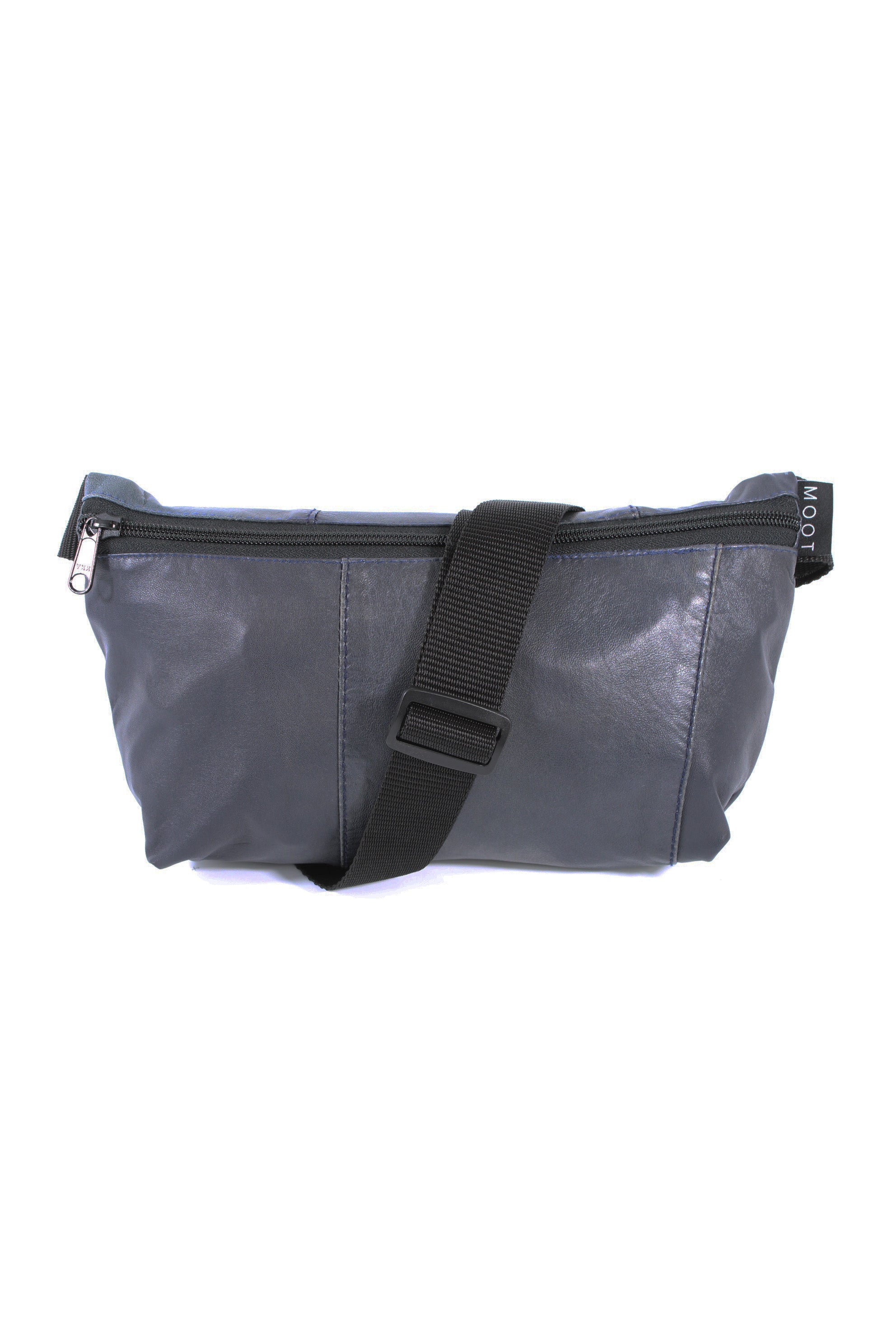 Die Schultertasche